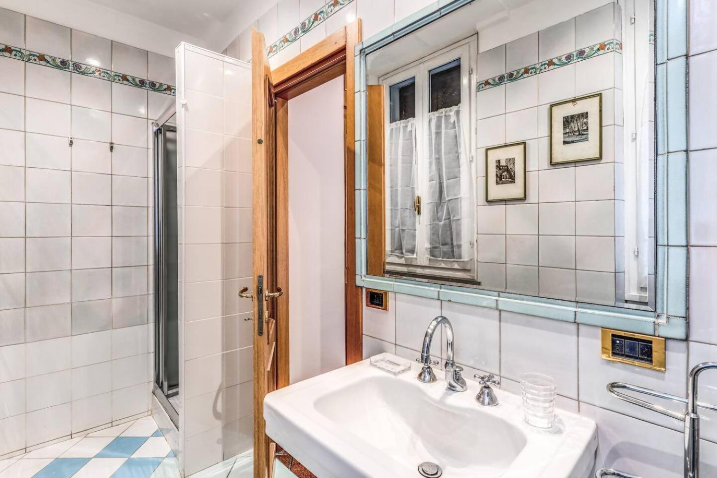 Cozy Flat In Trevi Fountain Apartamento *